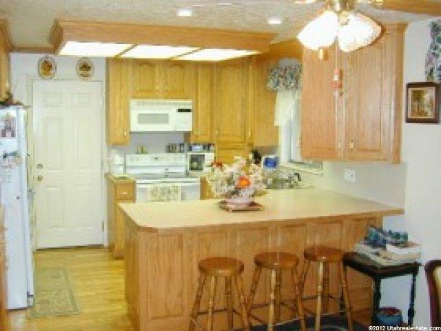154 S 100 E, Farmington, UT 84025 — photo 2