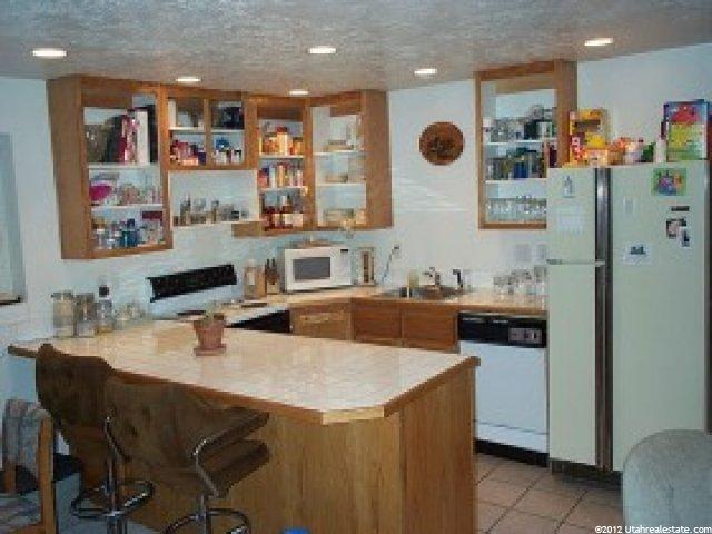 790 W 2525 S, Syracuse, UT 84075 — photo 6