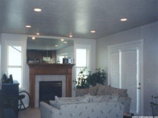 890 Holroyd Dr, South Ogden, UT 84403 — photo 4