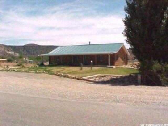 1475 W Diamond Valley Dr, St. George, UT 84770 — photo 3
