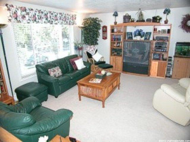 887 Cedar Terrace Dr, Sandy, UT 84094 — photo 2