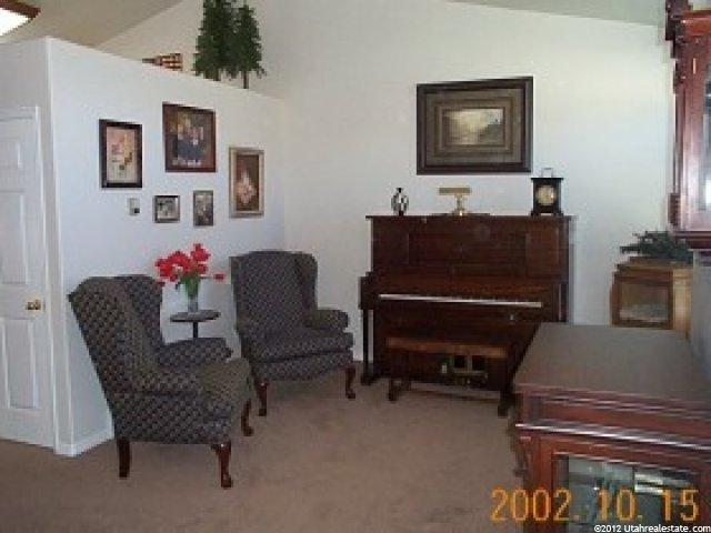 635 W Arianne Way, Centerville, UT 84014 — photo 5