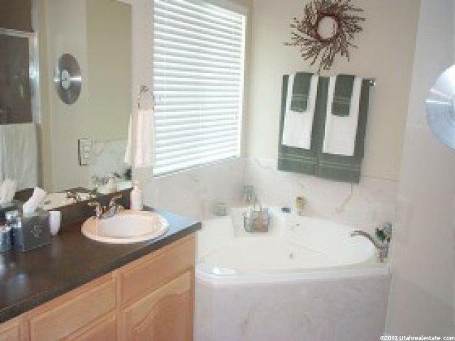 1504 W Pebblecreek Dr, Layton, UT 84041 — photo 7