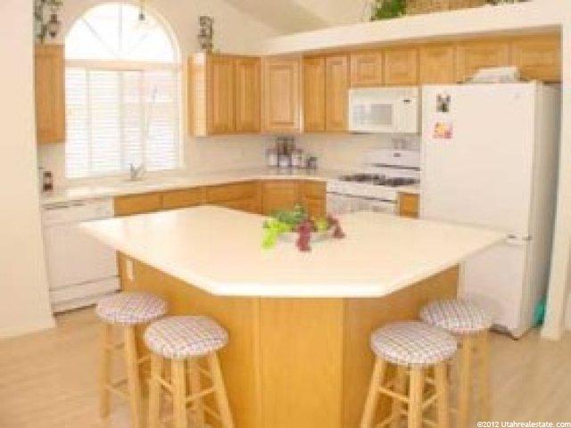 1334 Bridgecreek Ln, Layton, UT 84041 — photo 3