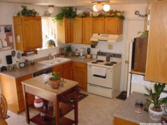 1080 E 2400 N, Layton, UT 84040 — photo 5