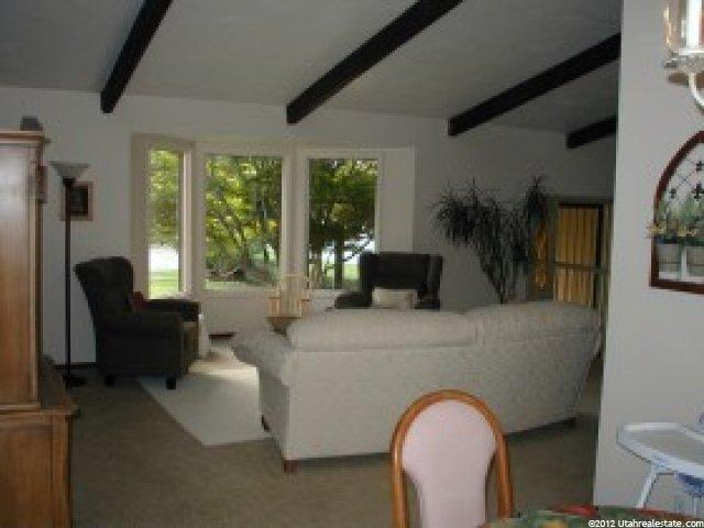 8916 Rockwell Dr, Sandy, UT 84093 — photo 2