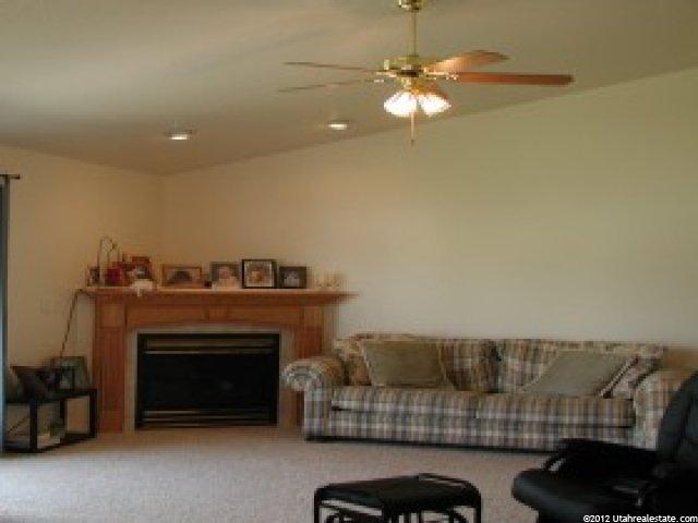 1064 W 1460 N, Clinton, UT 84015 — photo 2