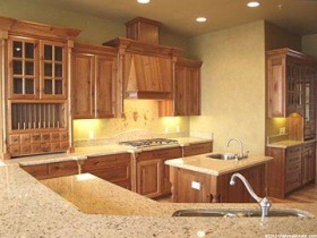 497 Greystone Dr, Farmington, UT 84025 — photo 5
