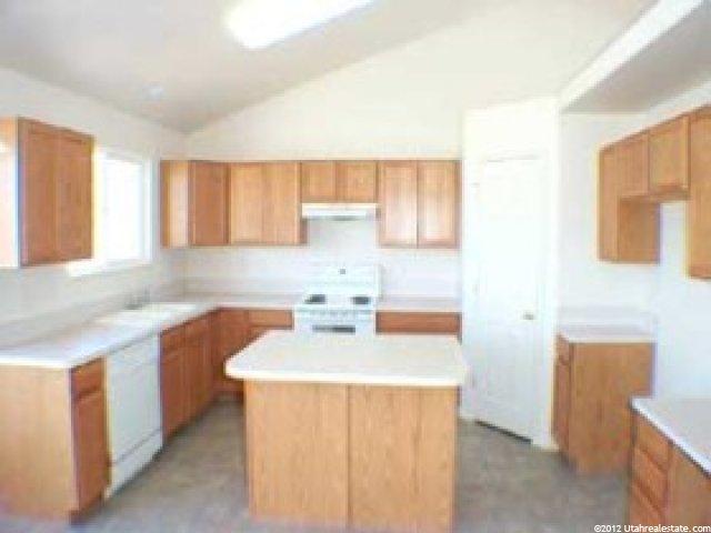 2266 View Dr, South Weber, UT 84405 — photo 2
