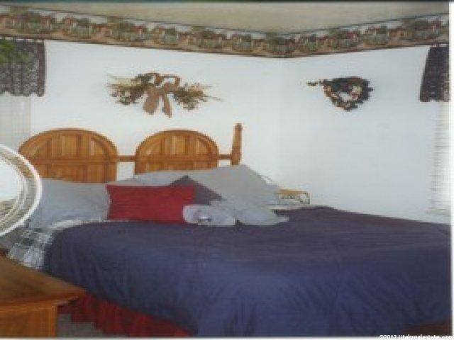 5808 S 2625 W, Roy, UT 84067 — photo 5