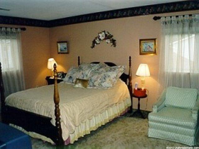 825 W Pages Ln, West Bountiful, UT 84087 — photo 5