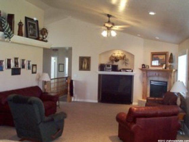 2142 W 1080 N, Clinton, UT 84015 — photo 3