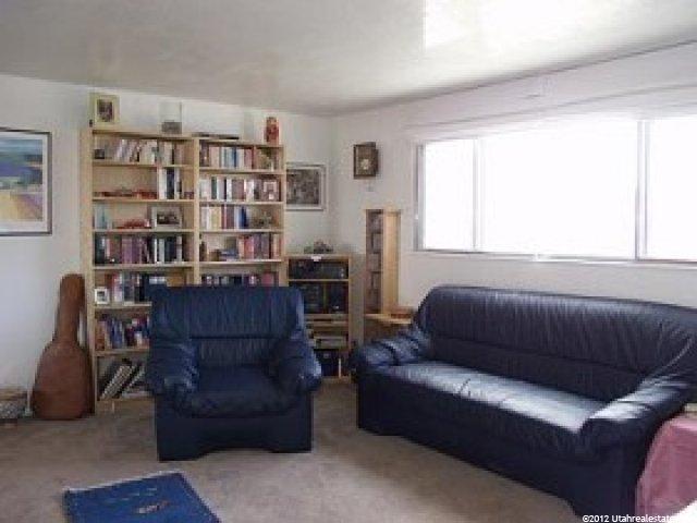 585 Pali St, Sandy, UT 84070 — photo 2