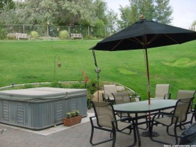 1819 Gracey Ln, Sandy, UT 84092 — photo 2