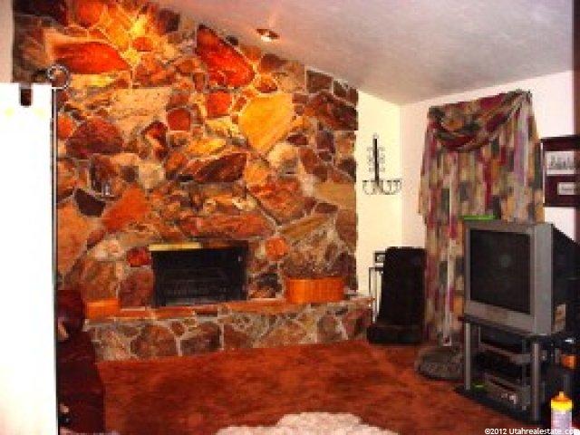 951 N 500 W, Centerville, UT 84014 — photo 2