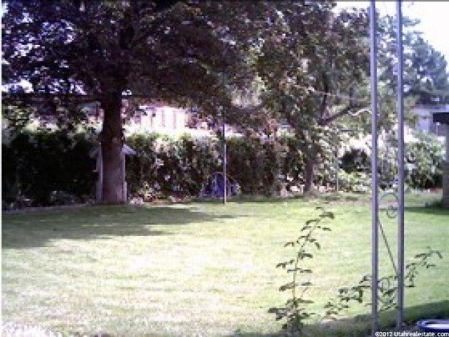 108 Lynnwood Dr, Clearfield, UT 84015 — photo 3