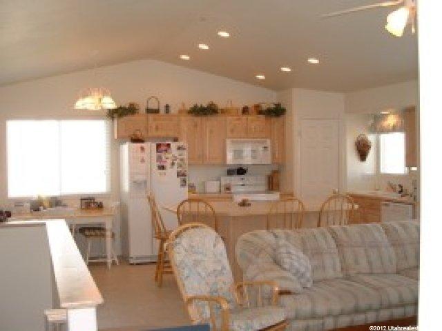 2033 S 1800 W, Syracuse, UT 84075 — photo 2