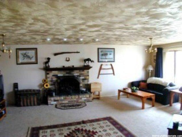 9408 Turnpike Ln, Sandy, UT 84070 — photo 6