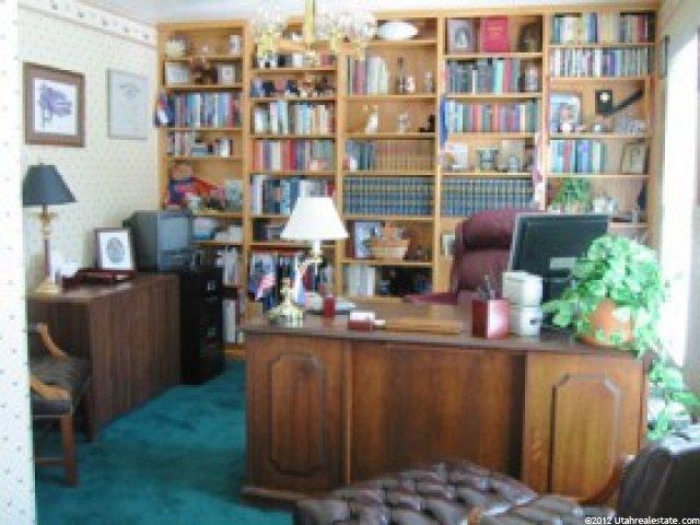 2241 Pinecreek Cir, Sandy, UT 84093 — photo 6