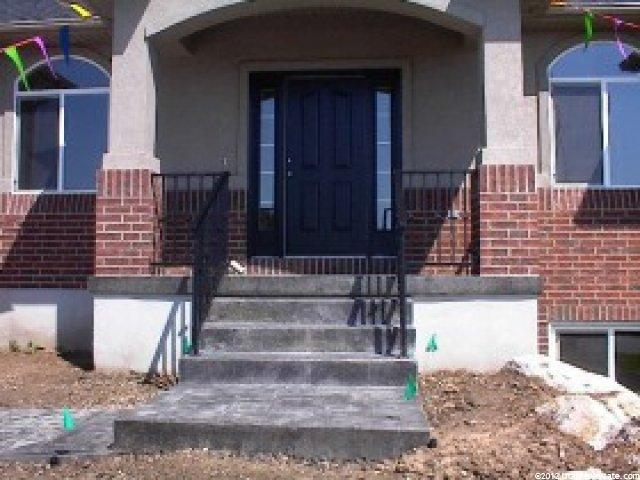 689 S 600 E, Layton, UT 84041 — photo 2