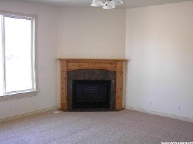 689 S 600 E, Layton, UT 84041 — photo 4