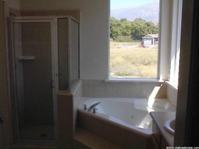 689 S 600 E, Layton, UT 84041 — photo 7