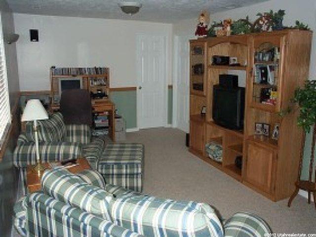 1357 N 2775 W, Clinton, UT 84015 — photo 5