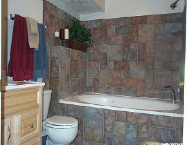 1357 N 2775 W, Clinton, UT 84015 — photo 6