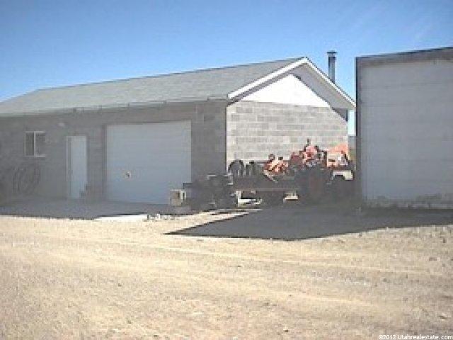 200 E Honeyhills Ln, Ferron, UT 84523 — photo 3