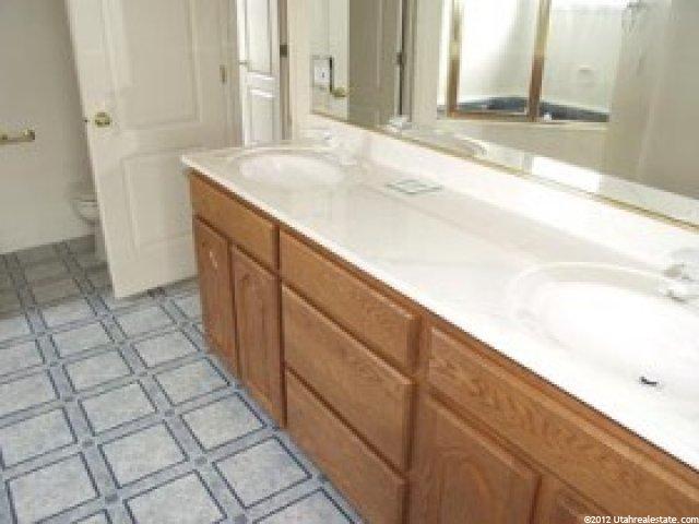 562 Land Rush Dr, Midvale, UT 84047 — photo 7