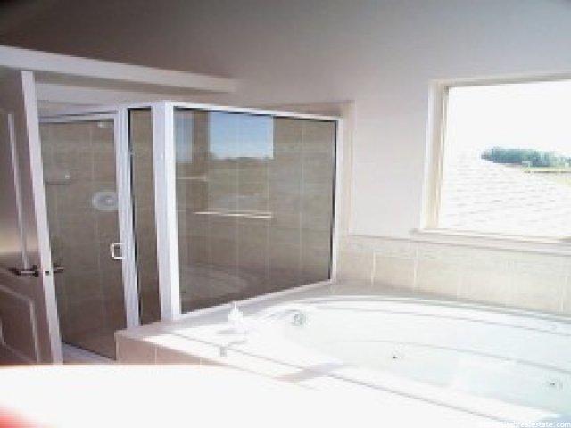 2187 W 1080 N, Clinton, UT 84015 — photo 6