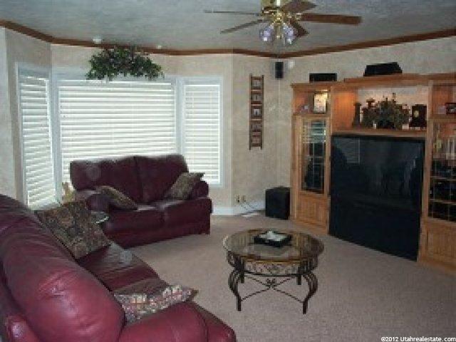 396 E 700 S, Centerville, UT 84014 — photo 4