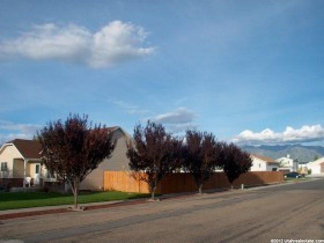 1614 N 2650 W, Clinton, UT 84015 — photo 4