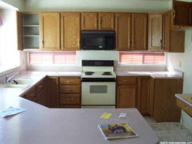 131 W 4300 N, Pleasant View, UT 84414 — photo 4