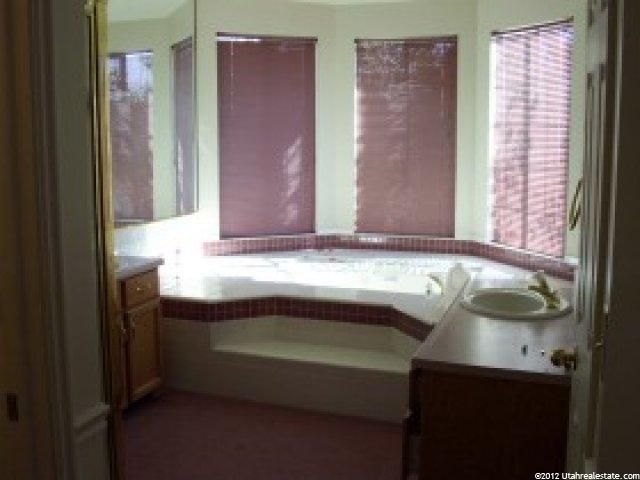 131 W 4300 N, Pleasant View, UT 84414 — photo 8