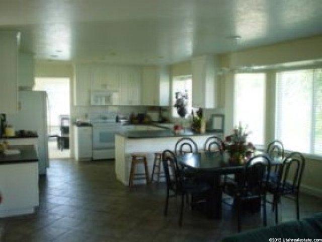 582 W 3900 N, Pleasant View, UT 84414 — photo 2