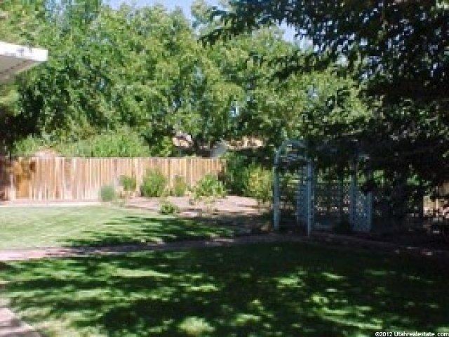 1652 Meadow View Ln, St. George, UT 84770 — photo 4