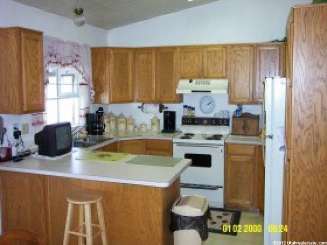 2272 N 1975 E, Layton, UT 84040 — photo 3