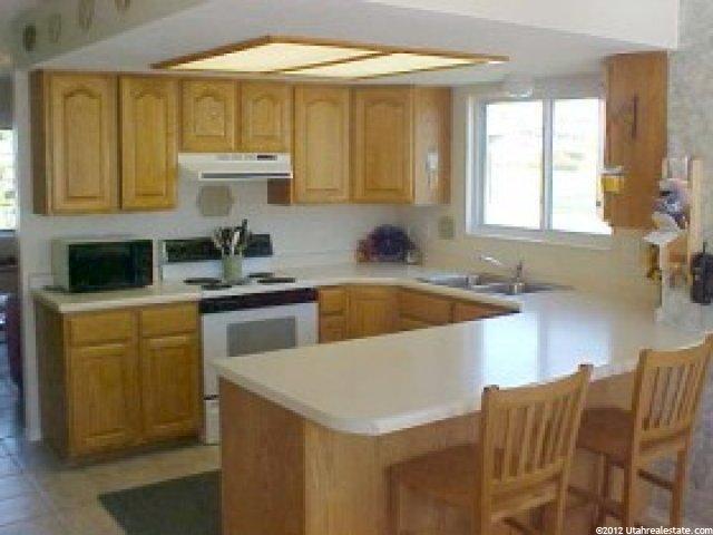 1124 N 75 W, Layton, UT 84041 — photo 2
