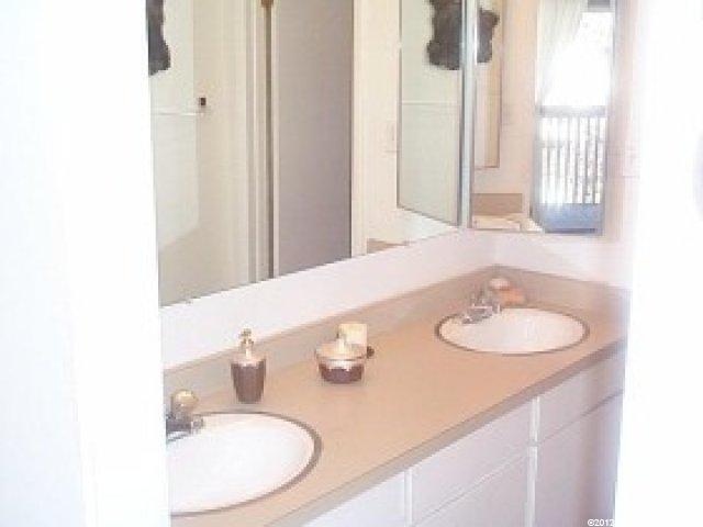 1643 E St James Pl, Holladay, UT 84121 — photo 8
