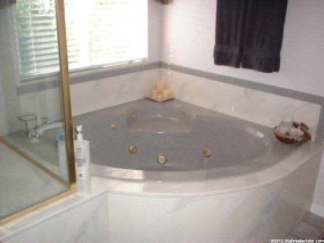 2212 N 700 W, Layton, UT 84041 — photo 7
