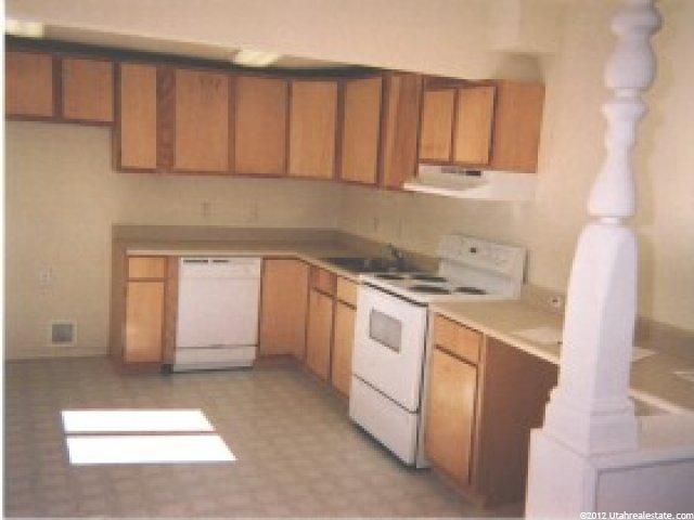 249 Barbara St, Layton, UT 84041 — photo 2