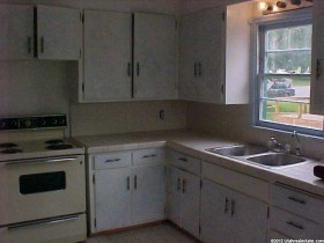 863 Taylor Ave, Ogden, UT 84404 — photo 2