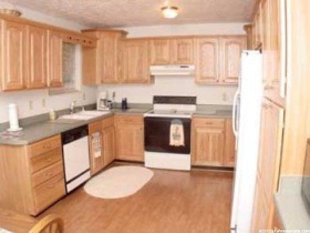 1039 N 1300 E, Layton, UT 84040 — photo 4