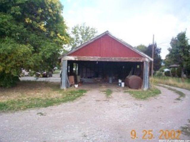 463 S Center St, Hyrum, UT 84319 — photo 4