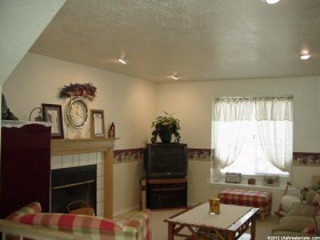 2079 N Sunset Dr, Layton, UT 84040 — photo 4