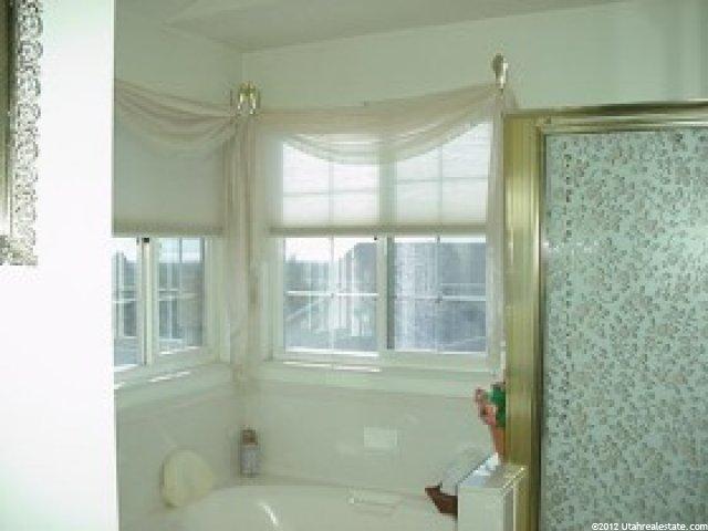 2079 N Sunset Dr, Layton, UT 84040 — photo 5