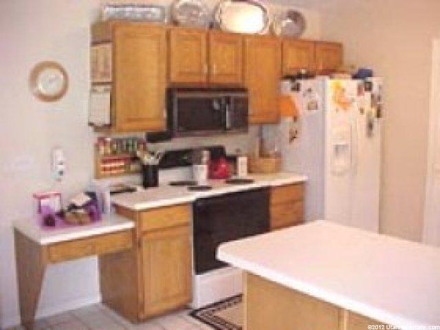 1569 Hidden Valley Dr, Sandy, UT 84092 — photo 4
