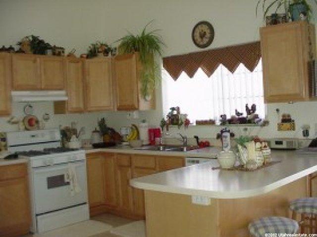 11005 N Wallace Ln, Thatcher, UT 84337 — photo 2