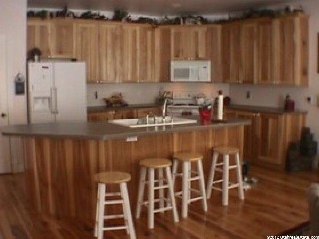 109 Hillsborough Dr, North Ogden, UT 84414 — photo 2